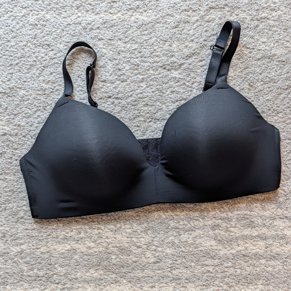Auden Black Seamless/Wireless Bra- 38D